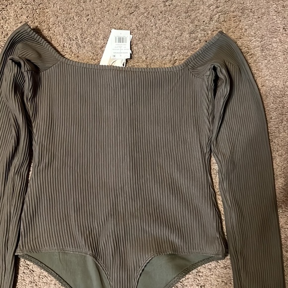 Good American Thong Bodysuit - Picture 7 of 9